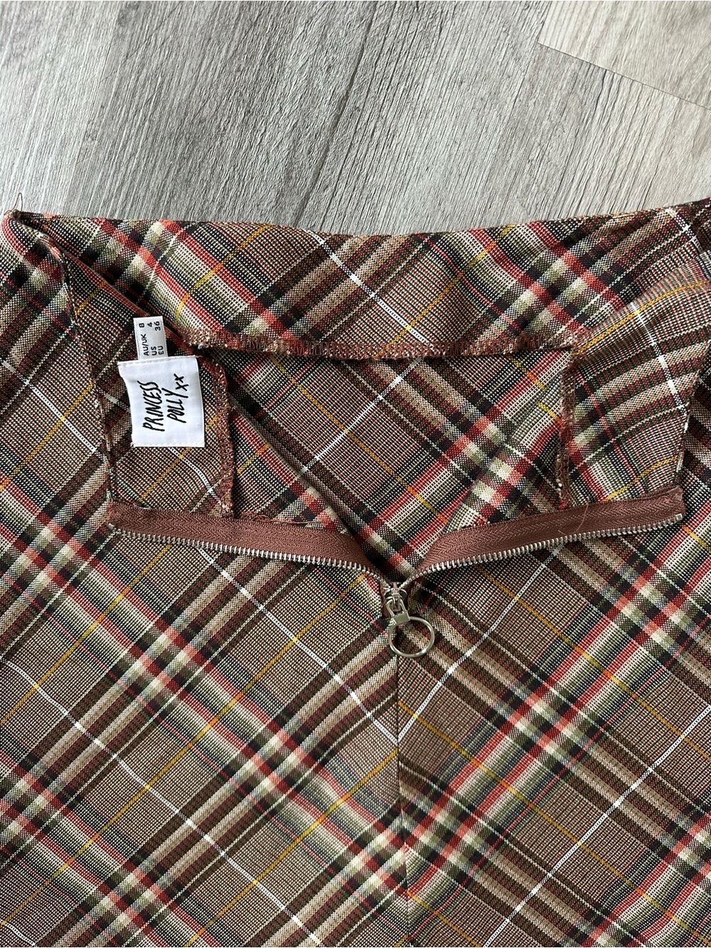 🌻 Princess Polly Darwin Plaid Mini Skirt 🌻 - Picture 4 of 7